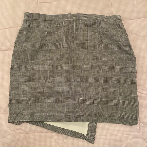 Asymmetrical Skirt - Picture 3 of 3